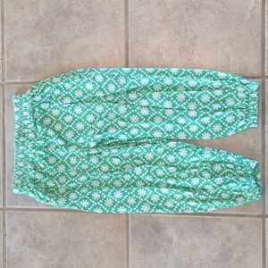 Girls Mini Boden bubble pants, size 6